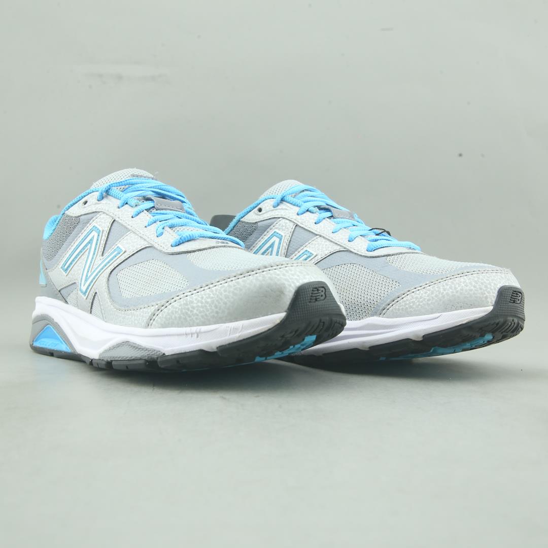 New Balance 1540V3