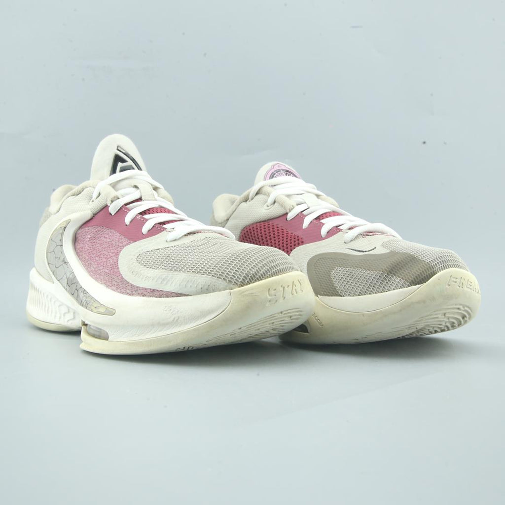 Nike Zoom Freak 4