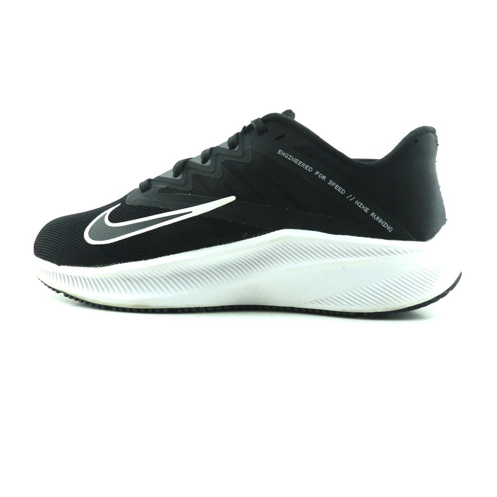 Nike Quest 3