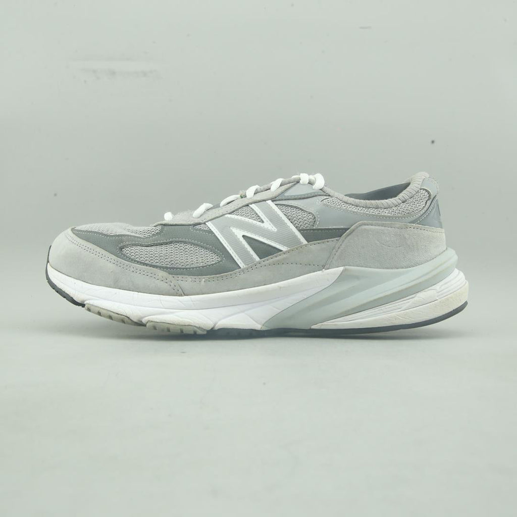 New Balance 990V6