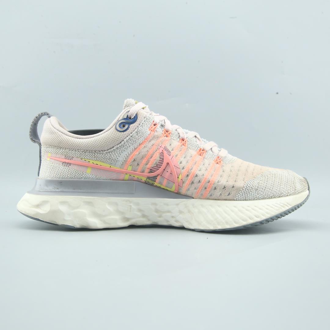 Nike React Infinity Run Flyknit 2 Premium