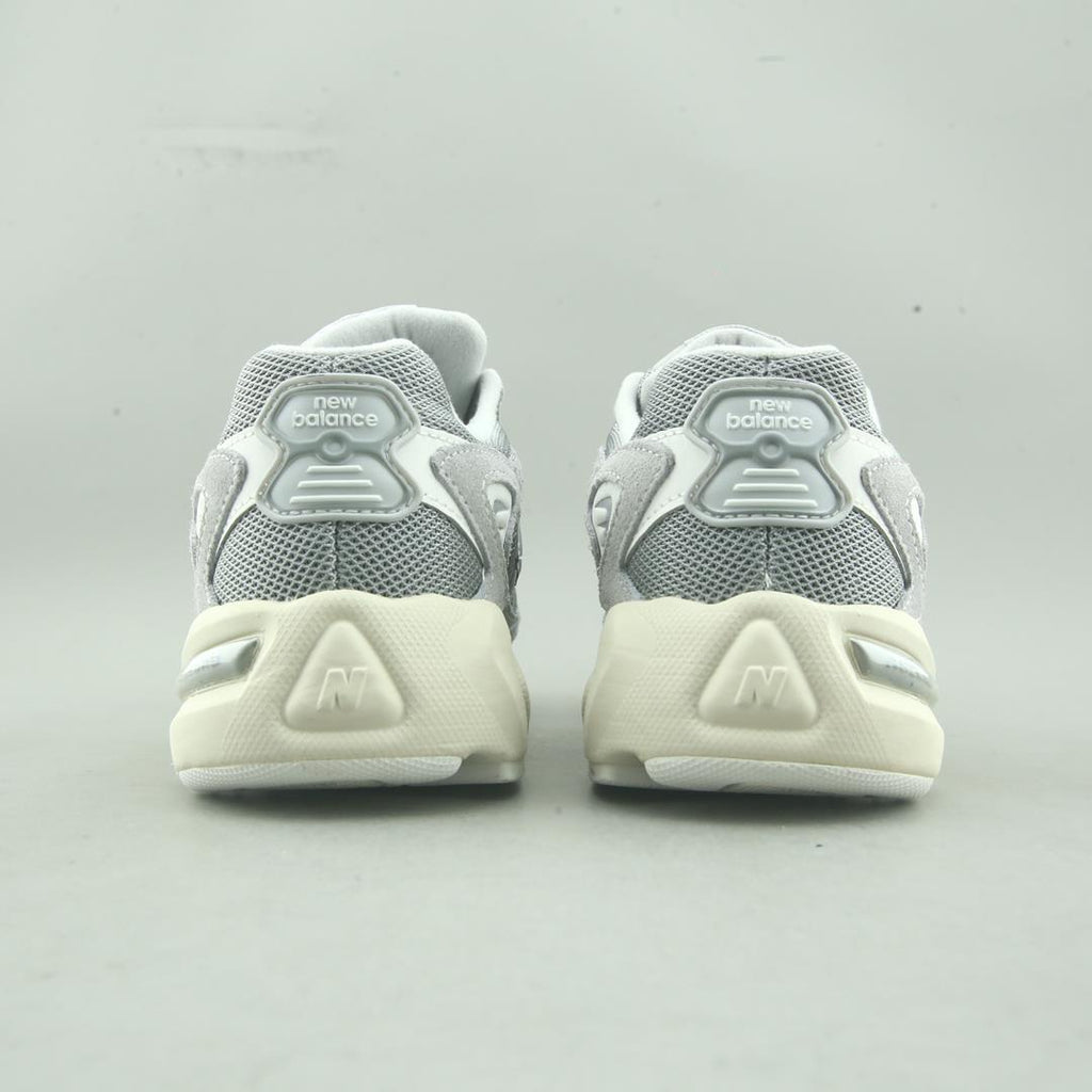 New Balance 725