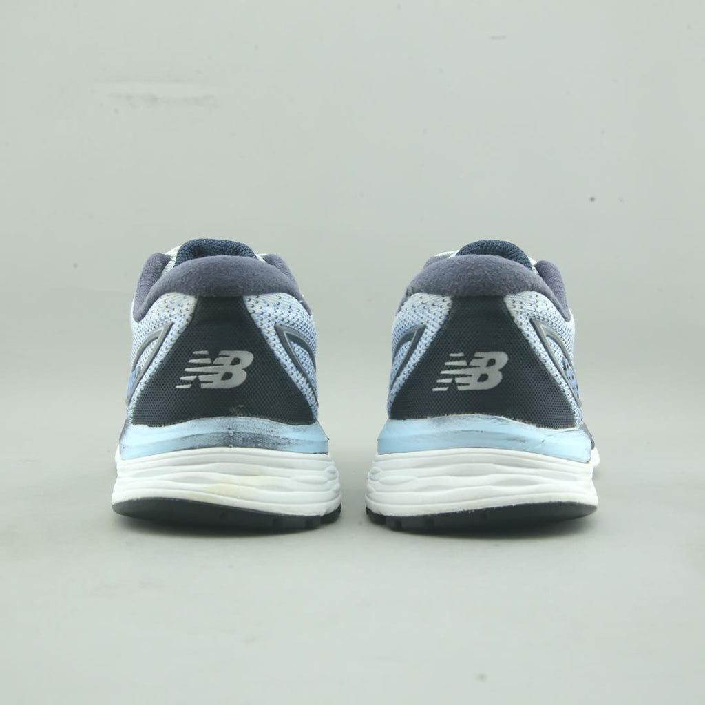 New Balance 880V9