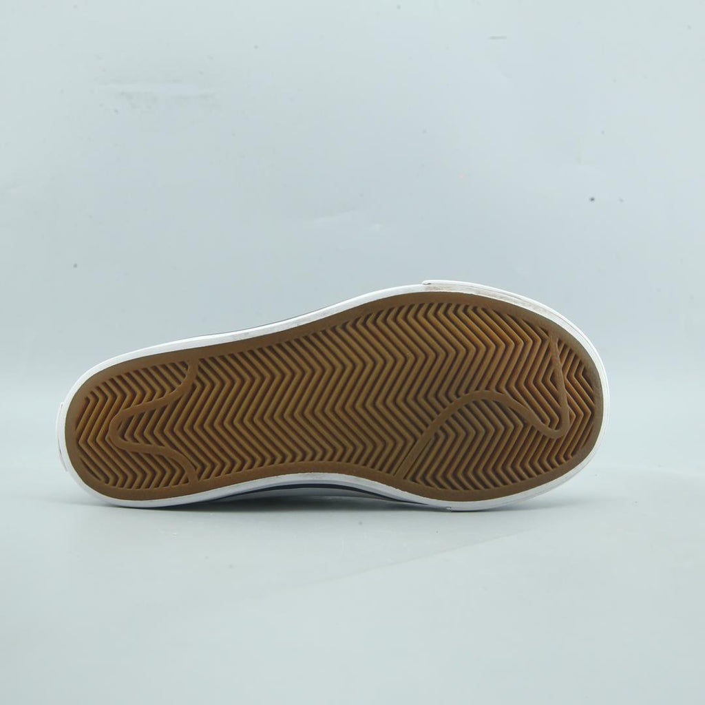 Nike Court Legacy