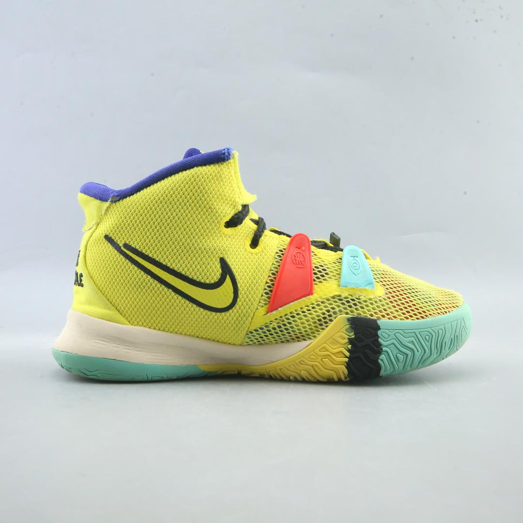 Nike Kyrie 7