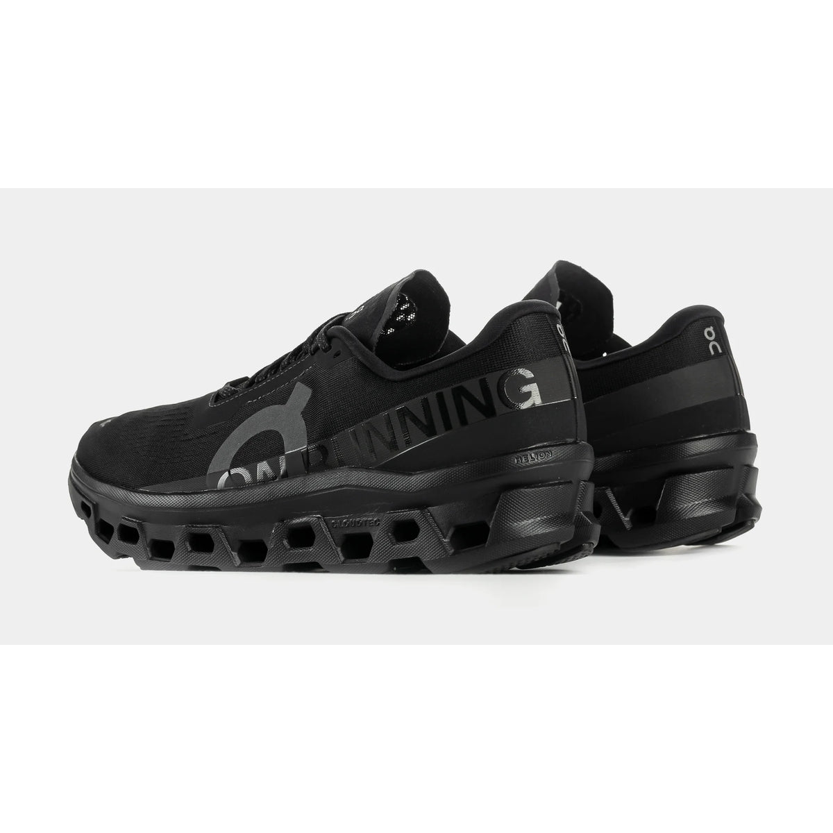 On Running Cloudmonster 1 Black (W)