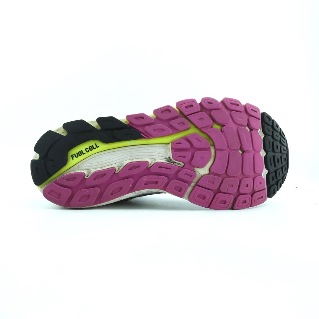 New Balance 1260 V7