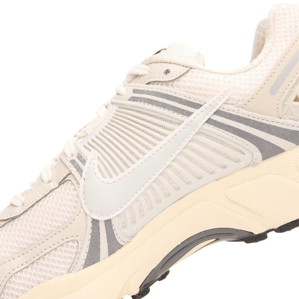 Nike Zoom Vomero 5 Se (Platinum Tint/Photon Dust-Cashmere)
