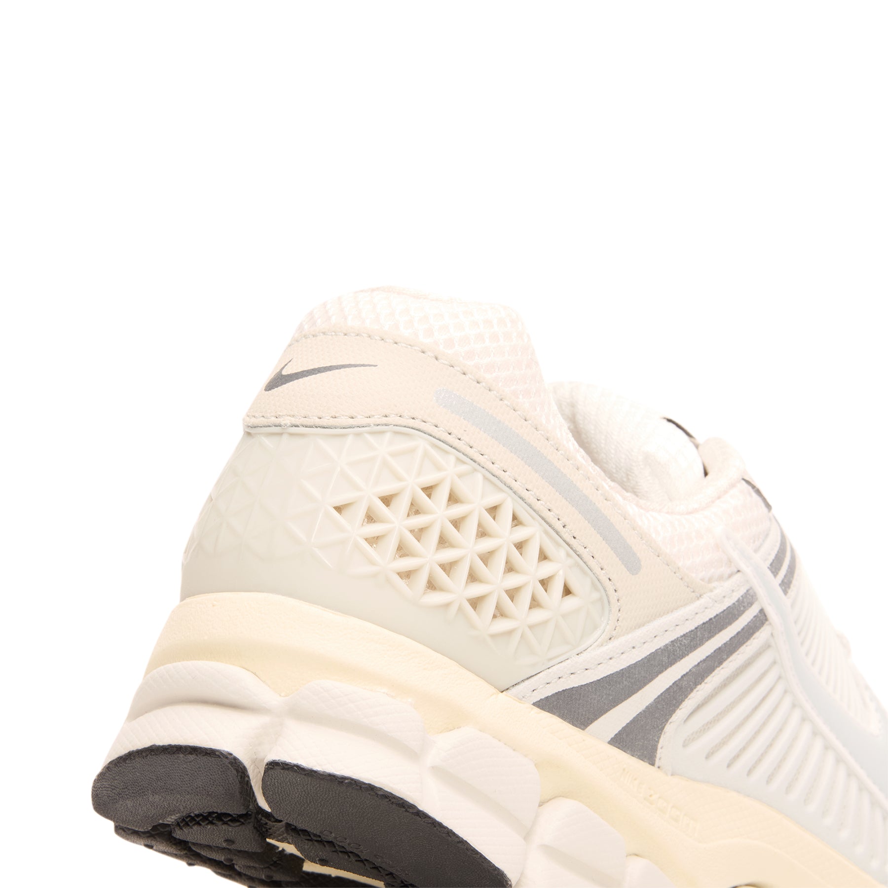 Nike Zoom Vomero 5 Se (Platinum Tint/Photon Dust-Cashmere)