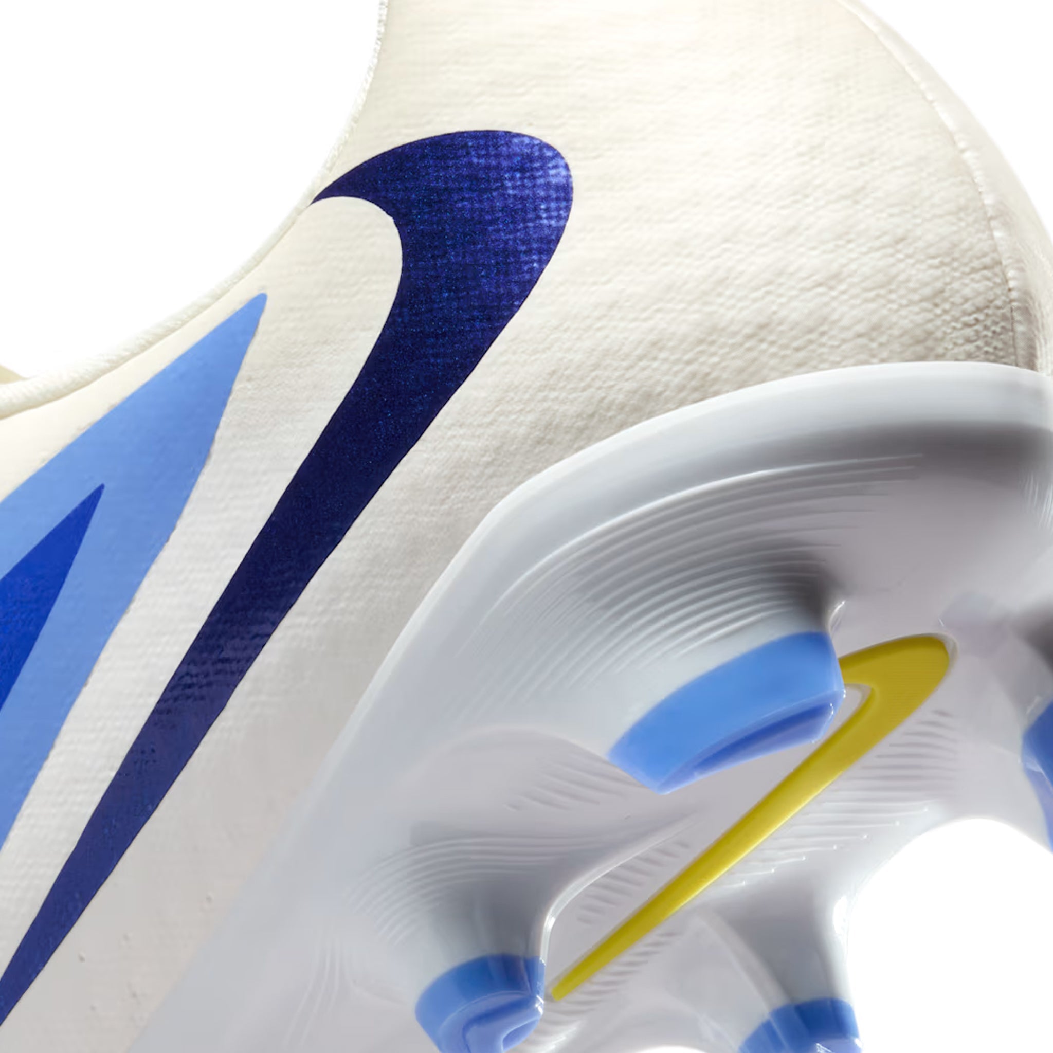 Nike Phantom 6 Low Academy Mg Soccer Cleats