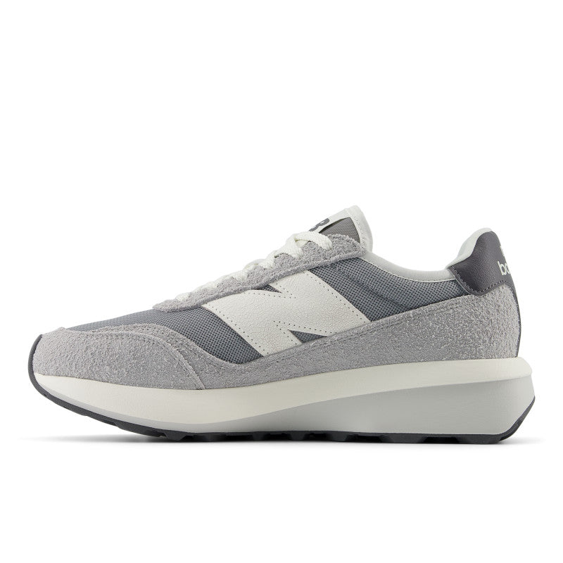 New Balance Unisex 370 Sport Lifestyle Shoes in Concrete