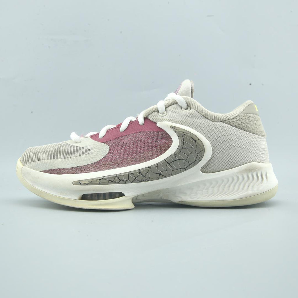 Nike Zoom Freak 4