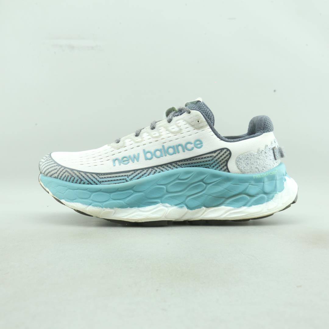 New Balance Fresh Foam X More Trail V3