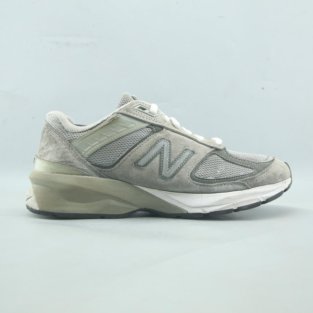 New Balance 990V5