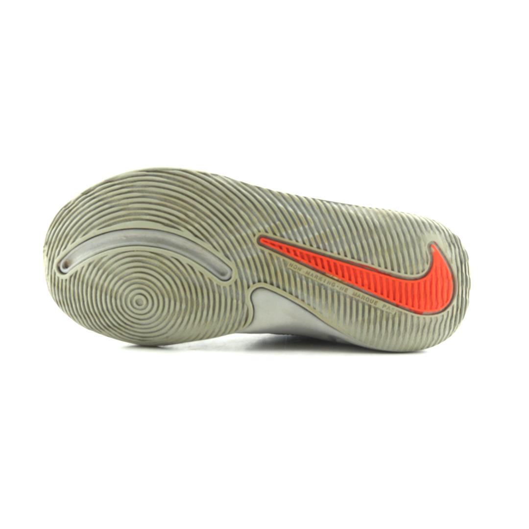 Nike Team Hustle D9