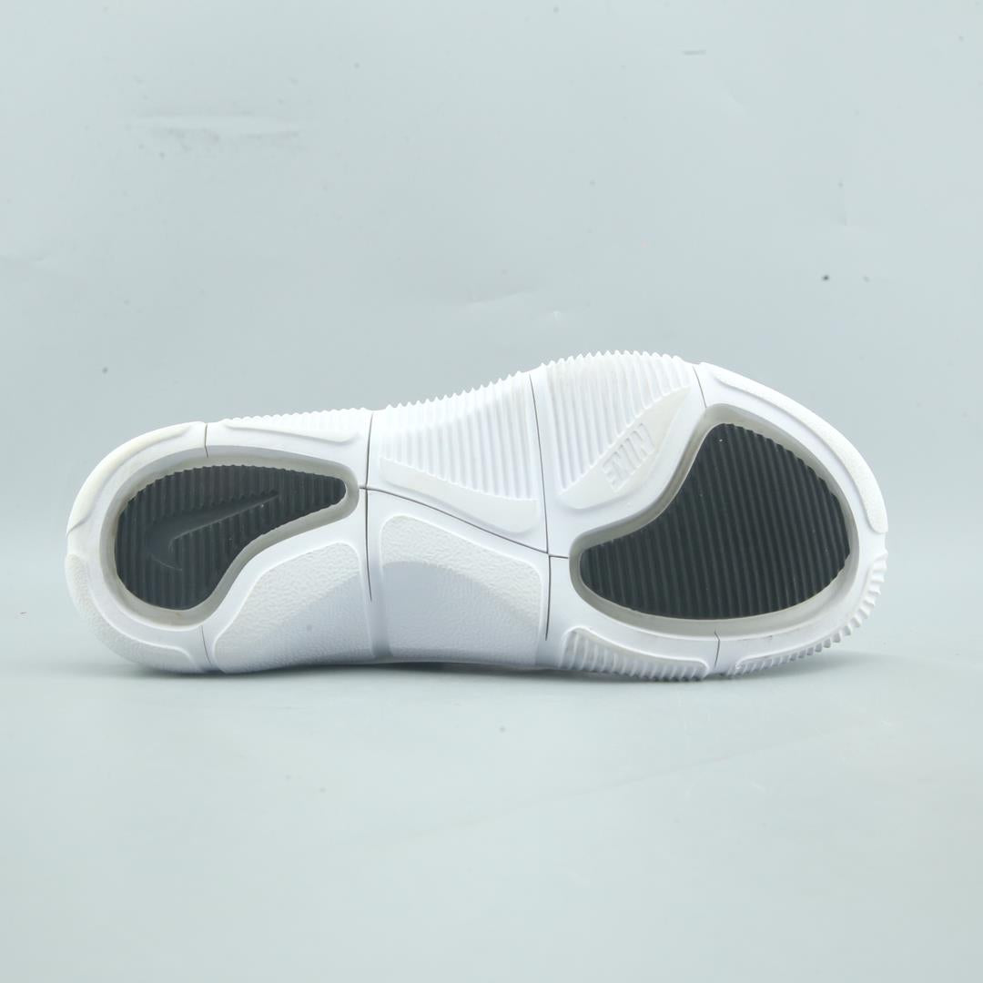 Nike Acalme