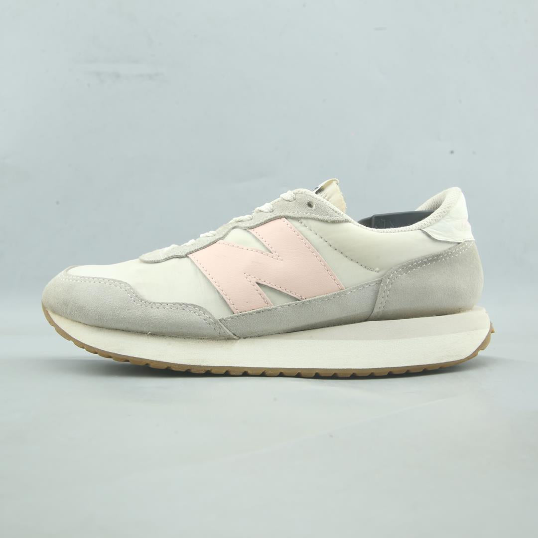 New Balance 237