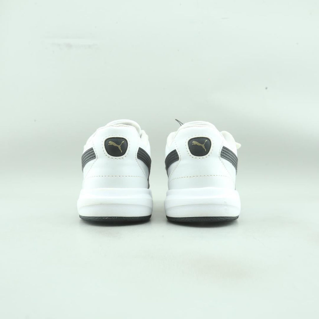 Puma Evolve Court V