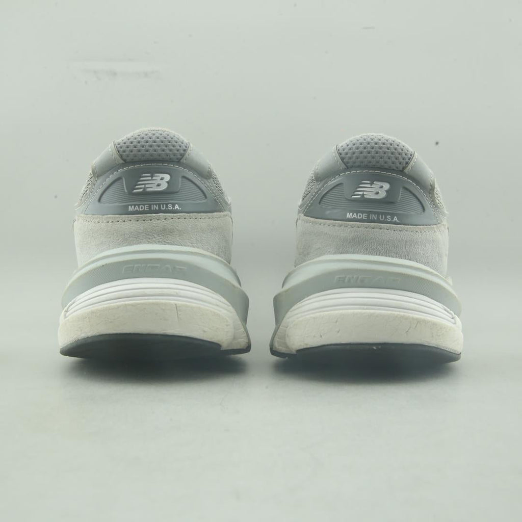 New Balance 990V6