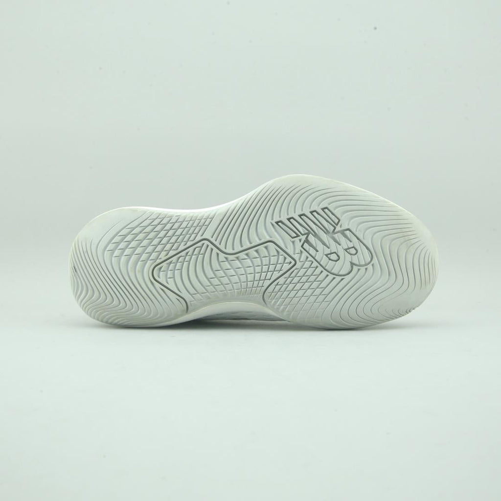 New Balance 696V4