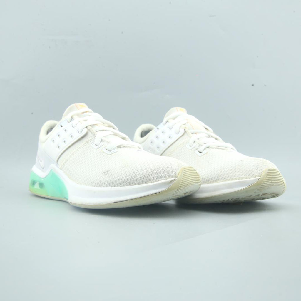 Nike Air Max Bella Tr 4