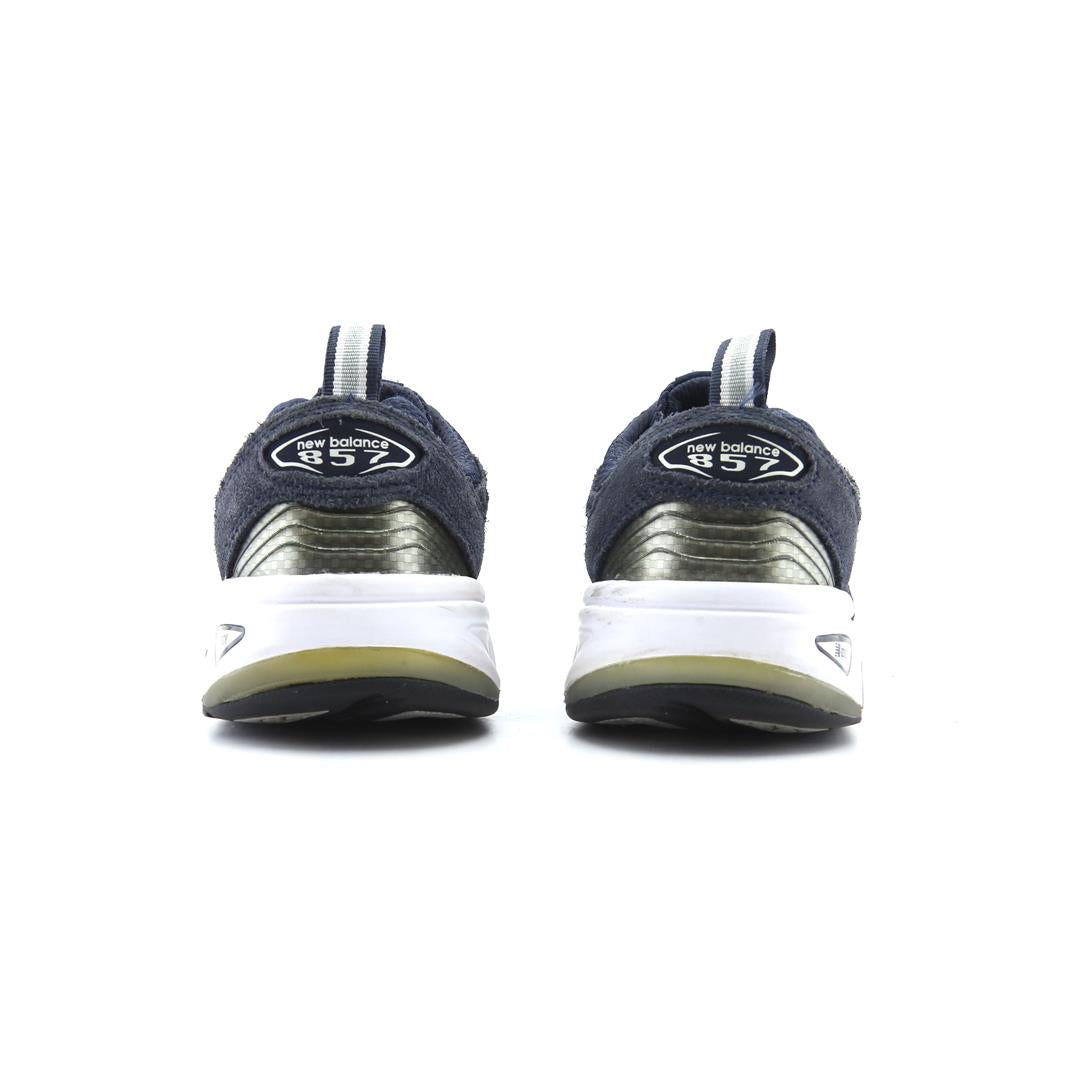 New Balance 857