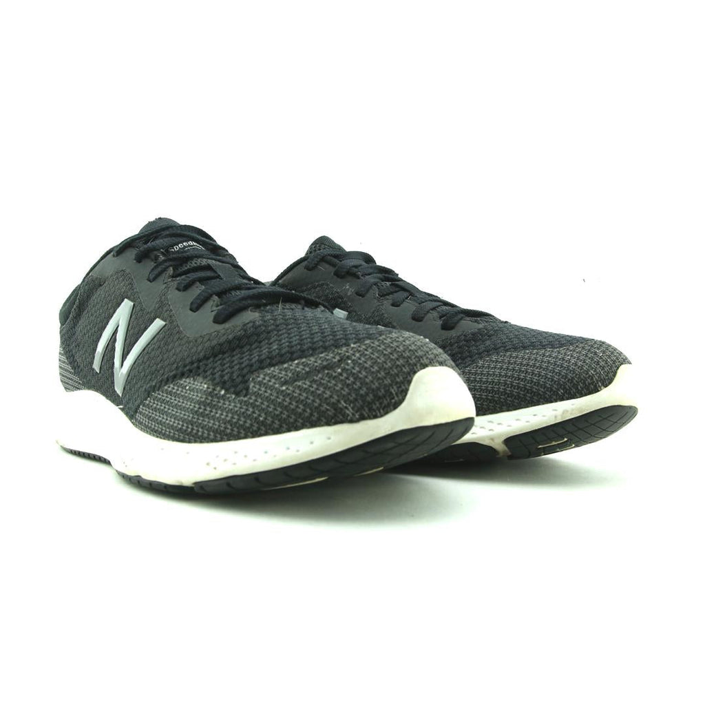 New Balance 490 V7