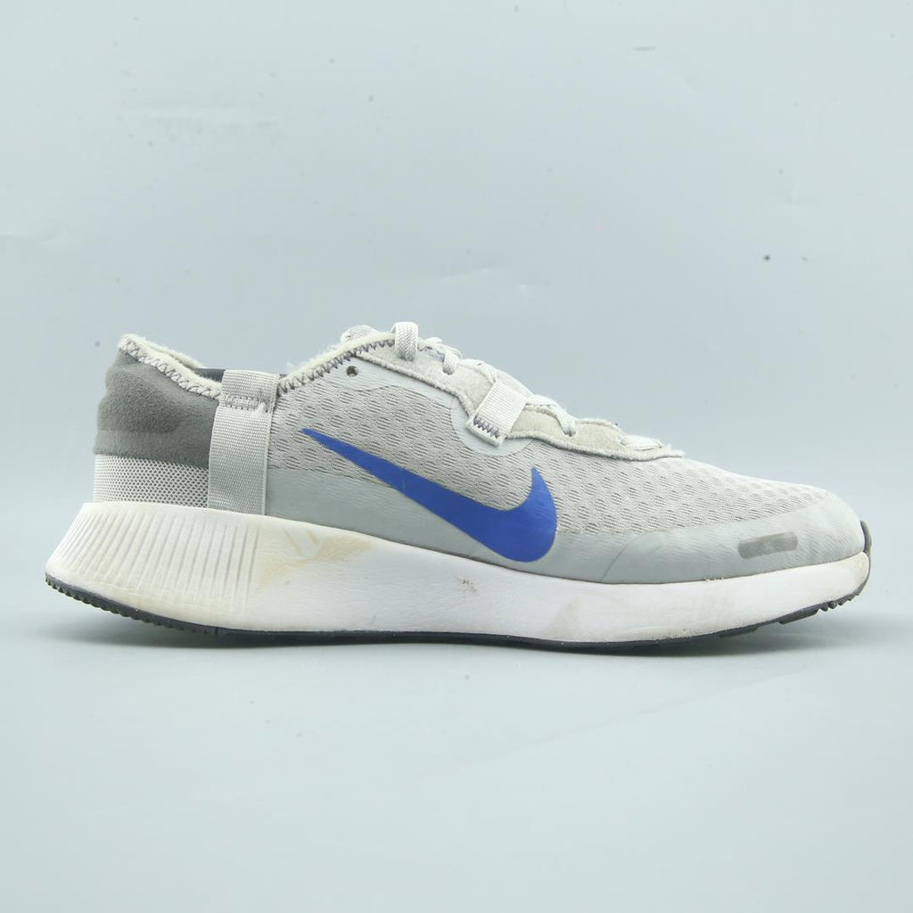 Nike Reposto