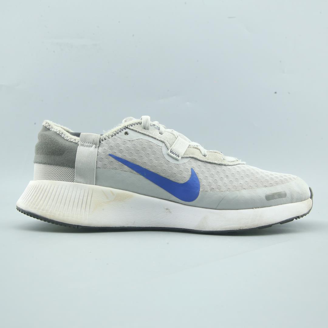 Nike Reposto