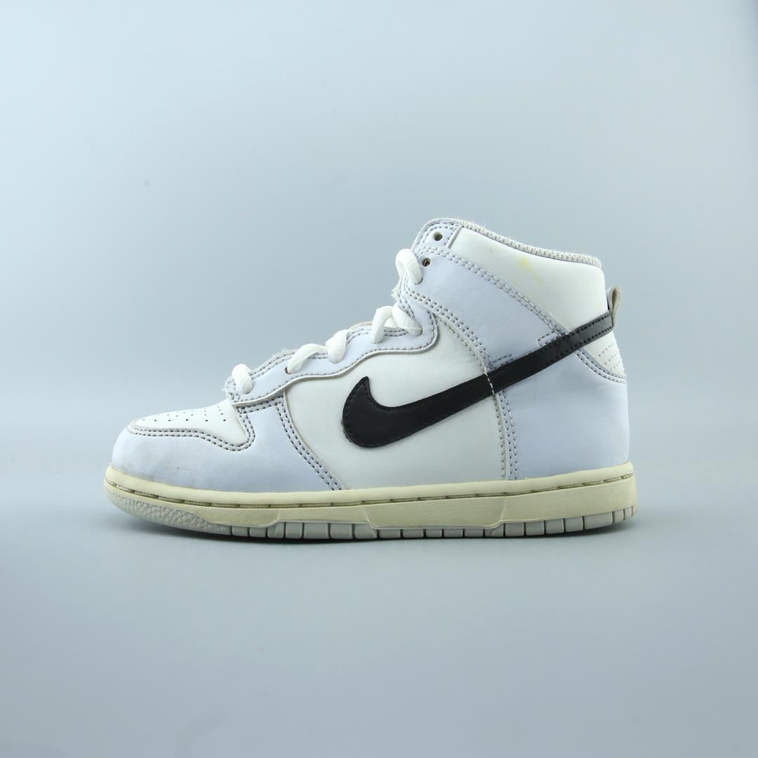 Nike Dunk High Retro