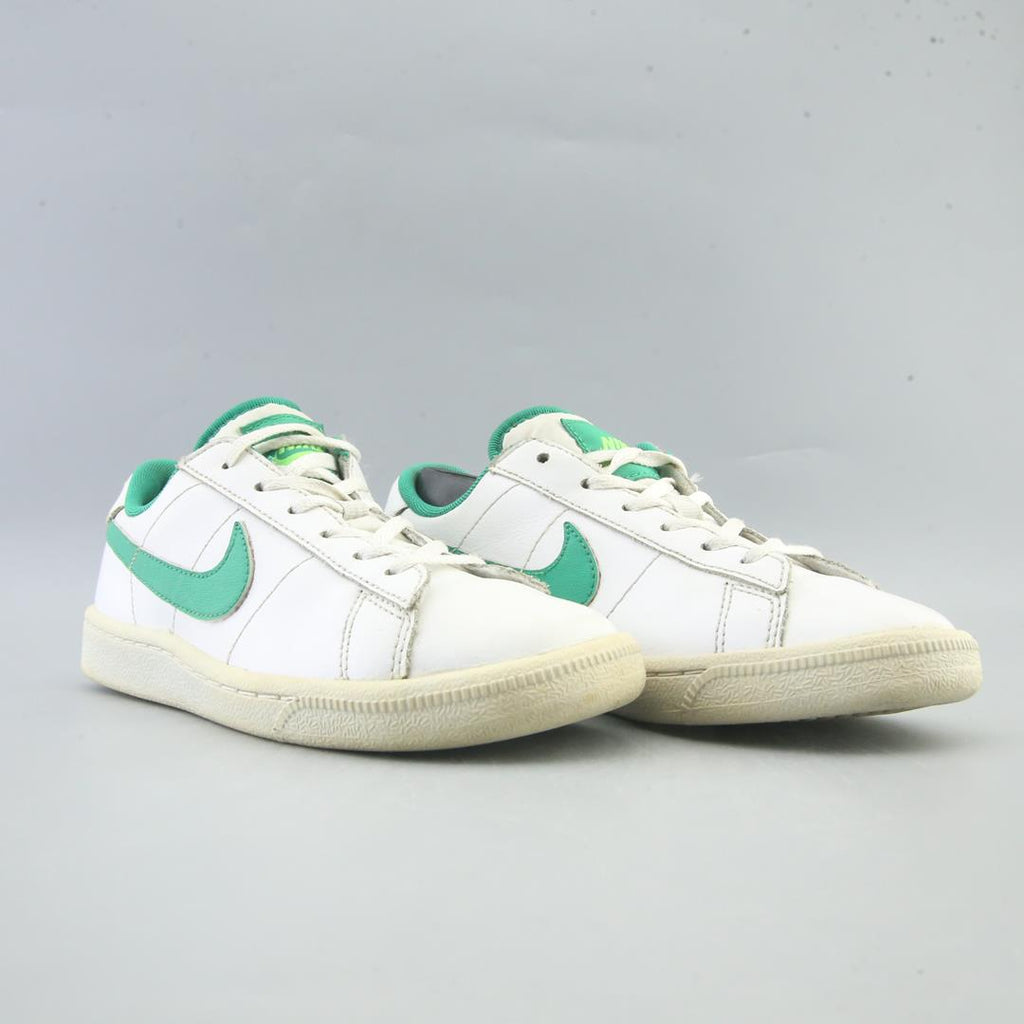 Nike Classic