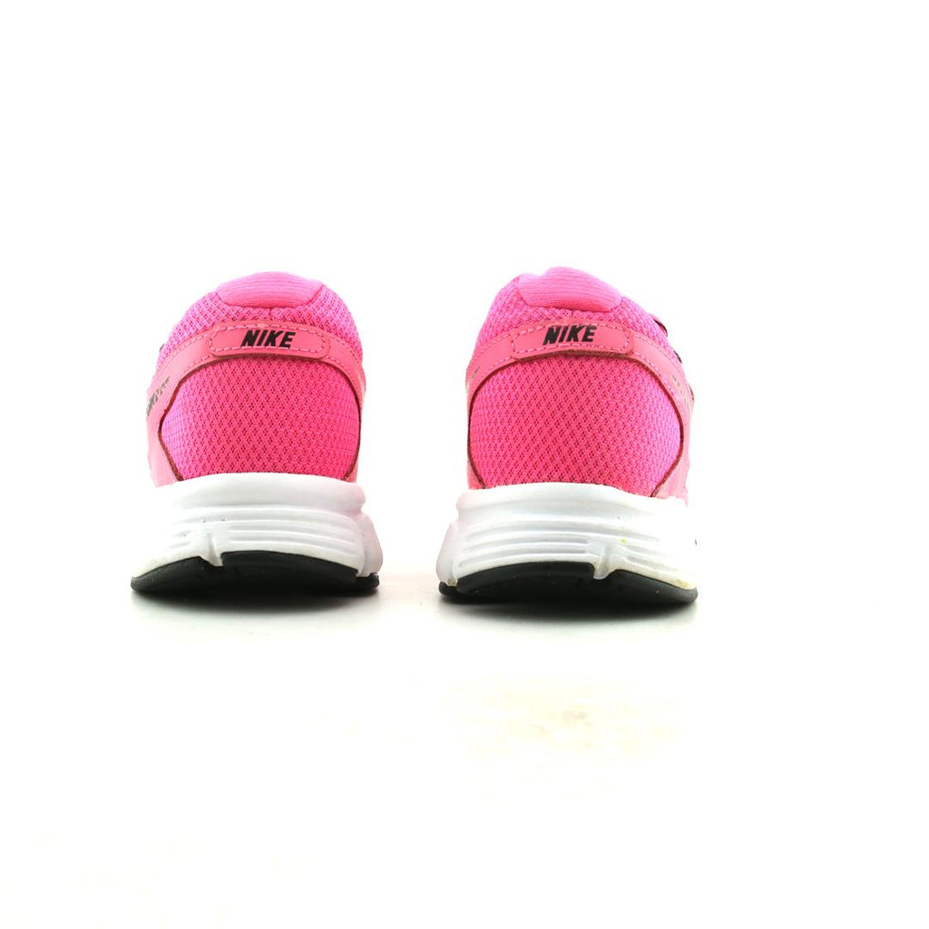 Nike Revolution 2