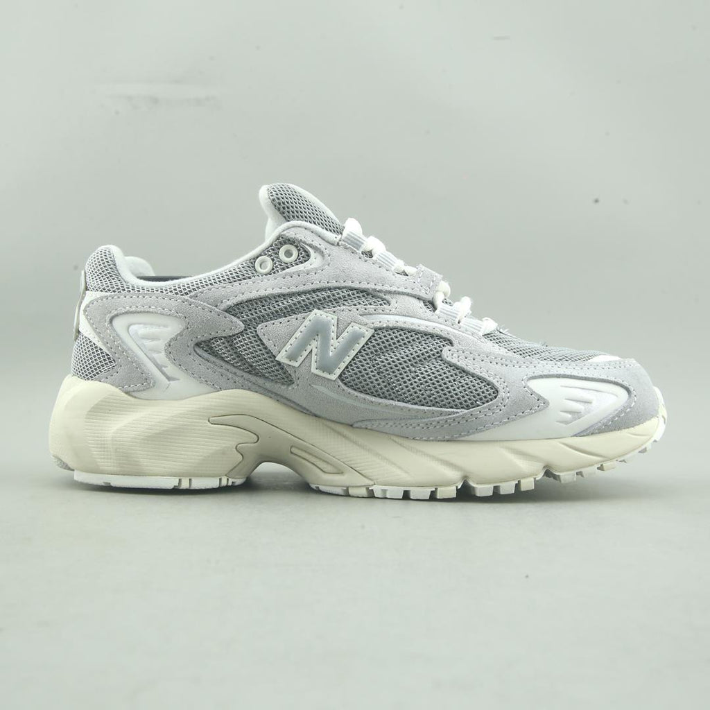 New Balance 725