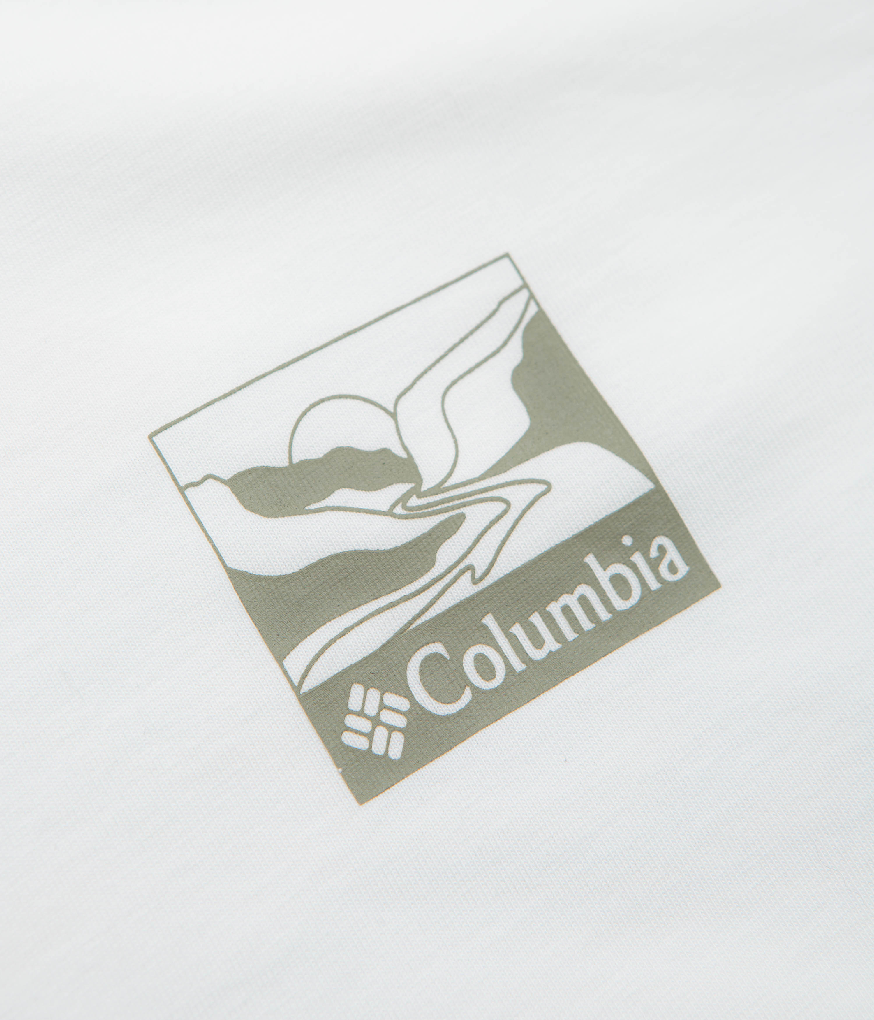 Columbia Explorers Canyon Back T-Shirt - White / Trailscape