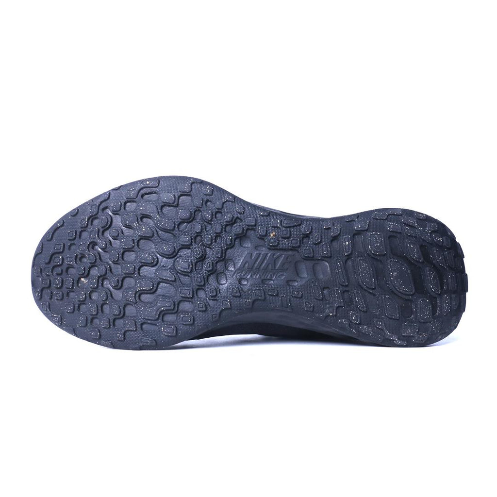 Nike Revolution 6