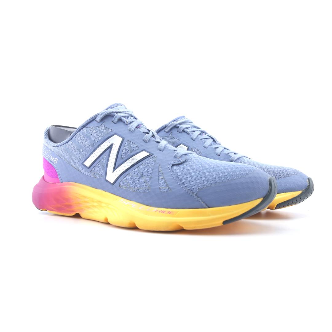 New Balance 690V4