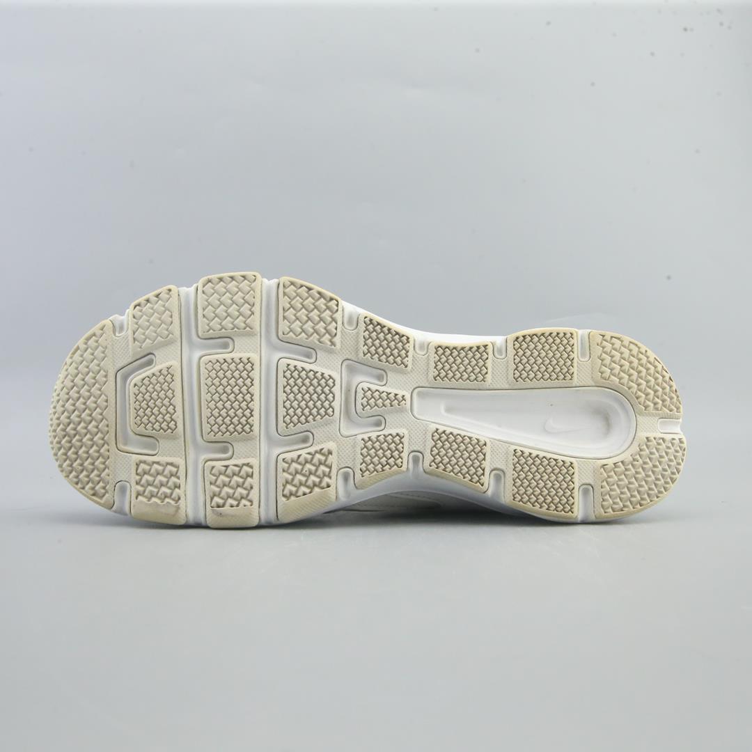 Nike T-Lite Xi