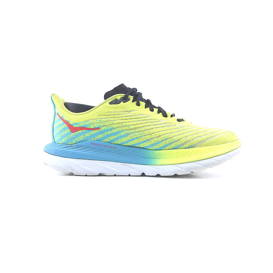 Hoka One One Mach 5