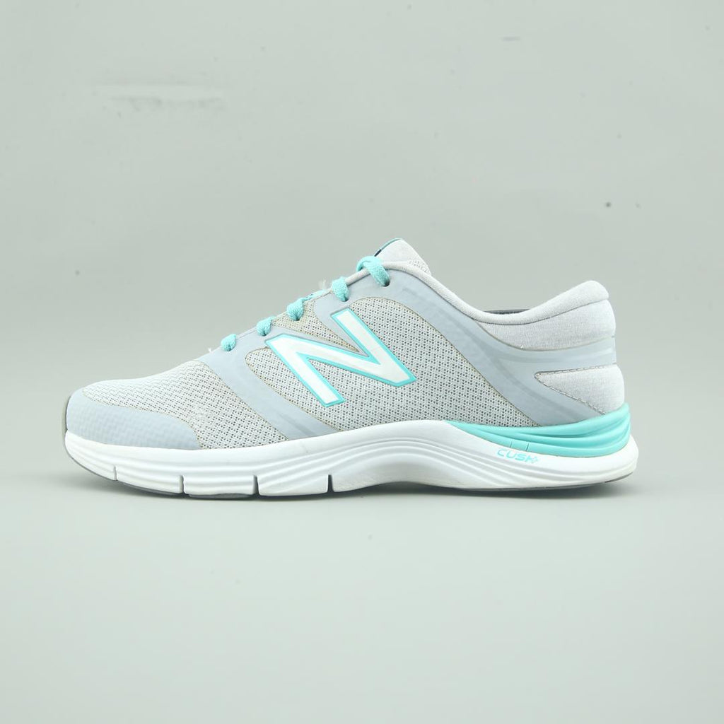 New Balance 711V2