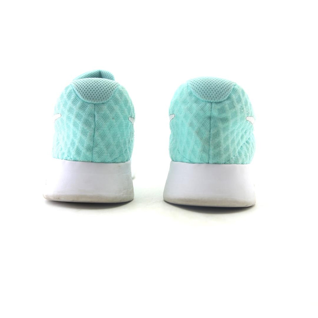 Nike Tanjun
