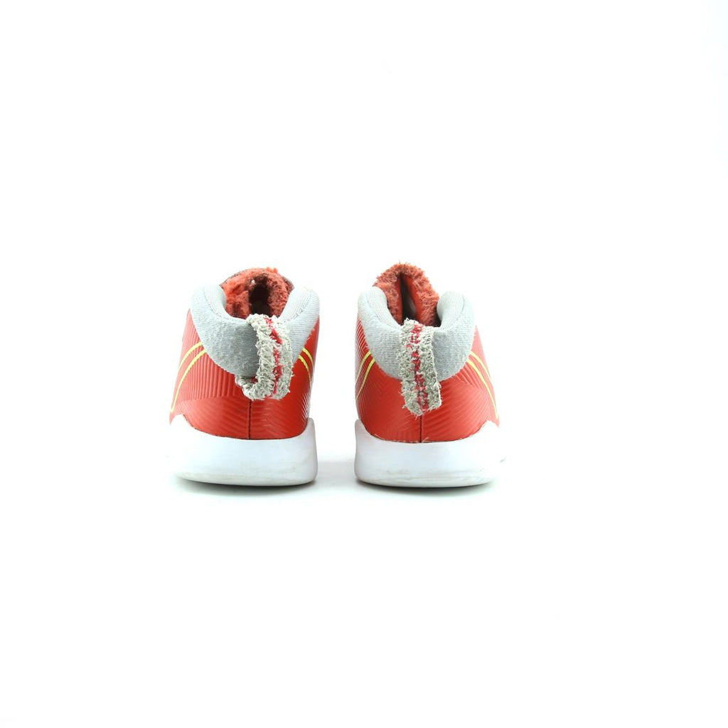 Nike Team Hustle D 9