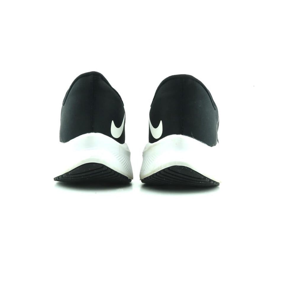 Nike Quest 3