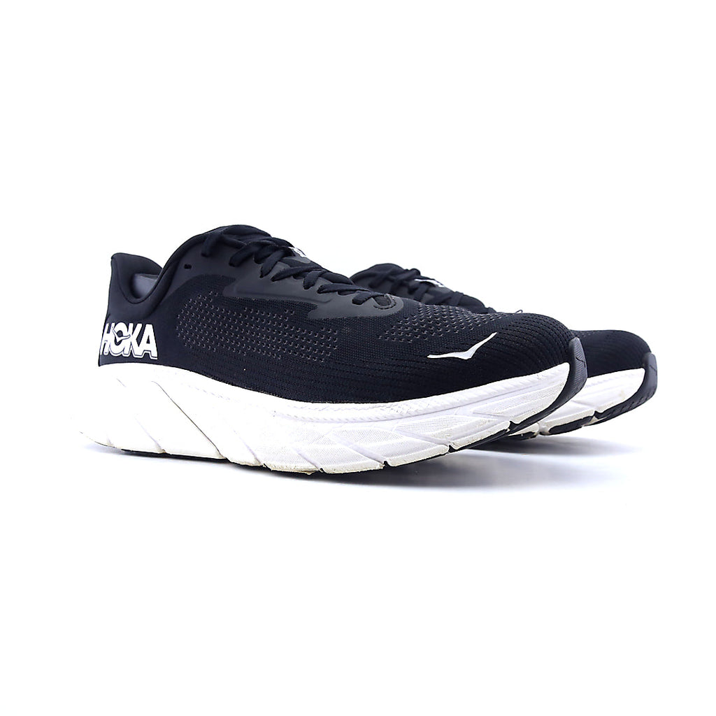 Hoka One One Arahi 7