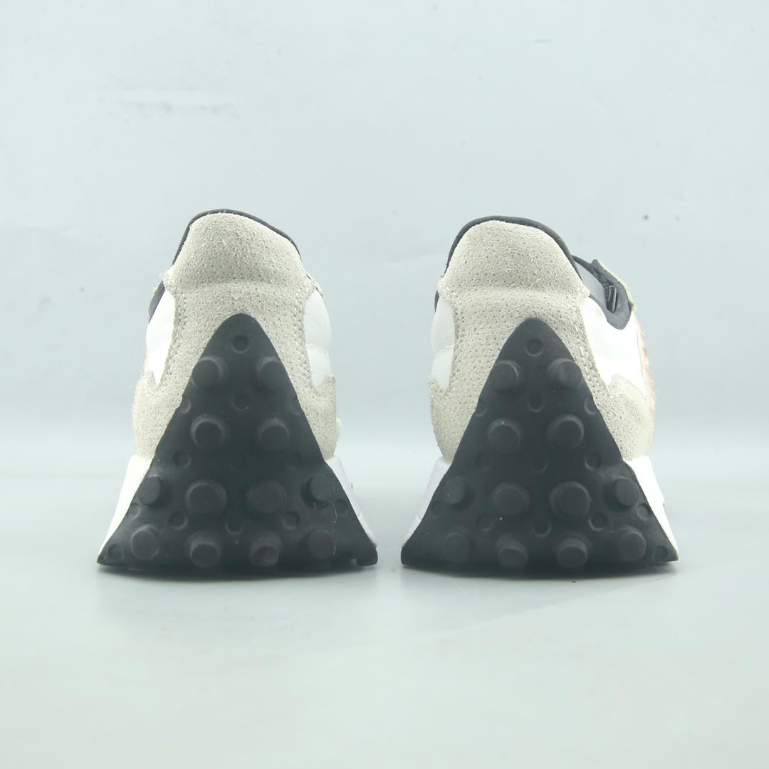New Balance 327