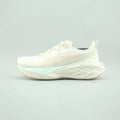 Asics Novablast 4