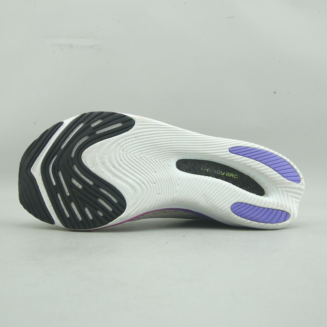 New Balance Fuelcell Supercomp Pacer