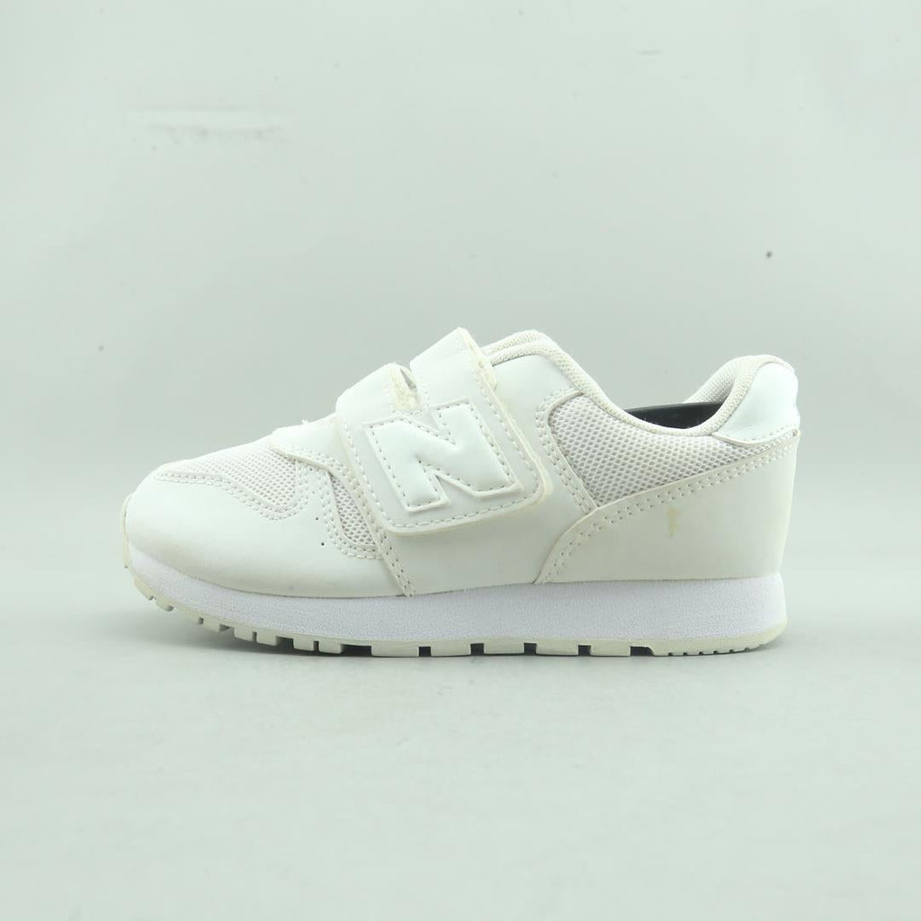 New Balance 373