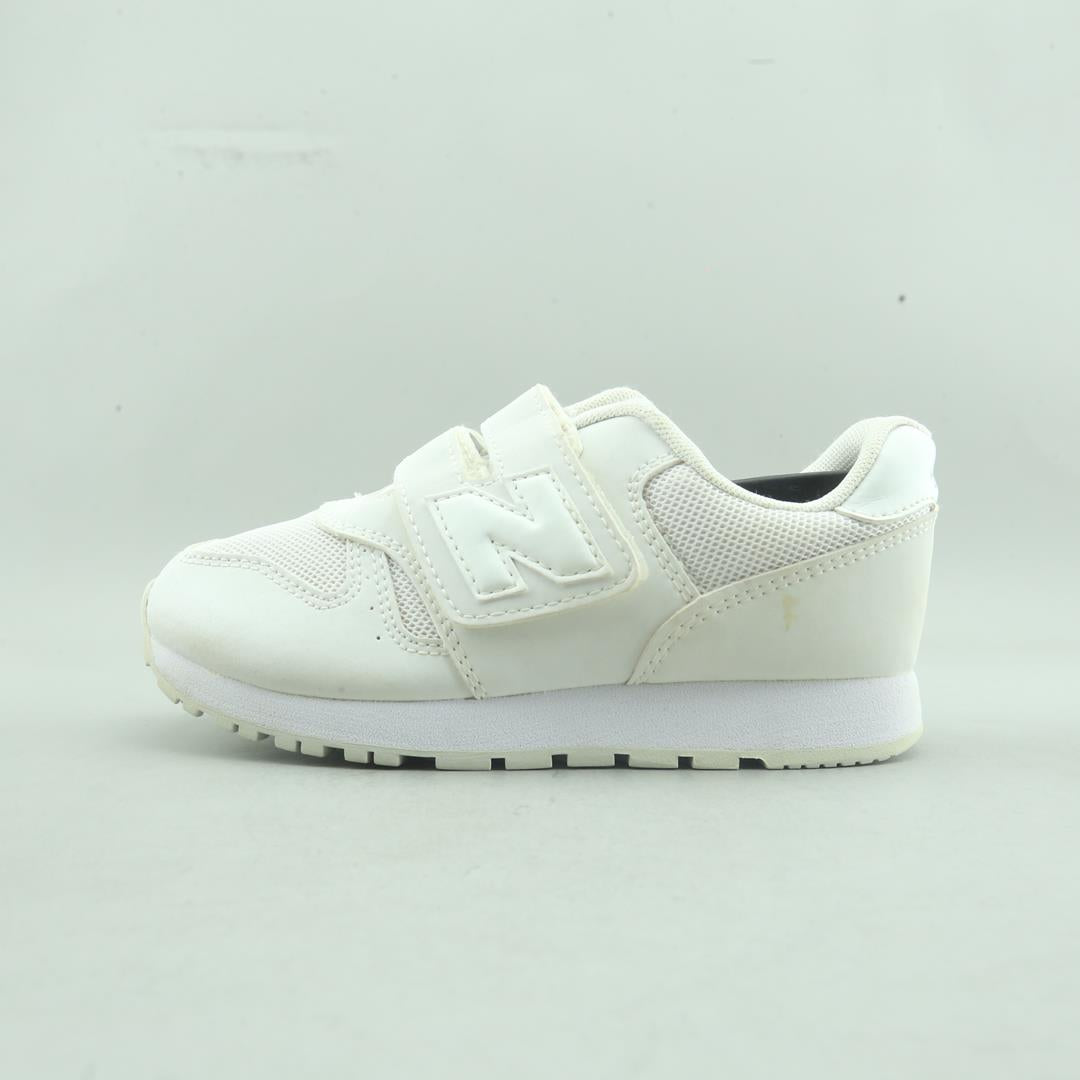 New Balance 373