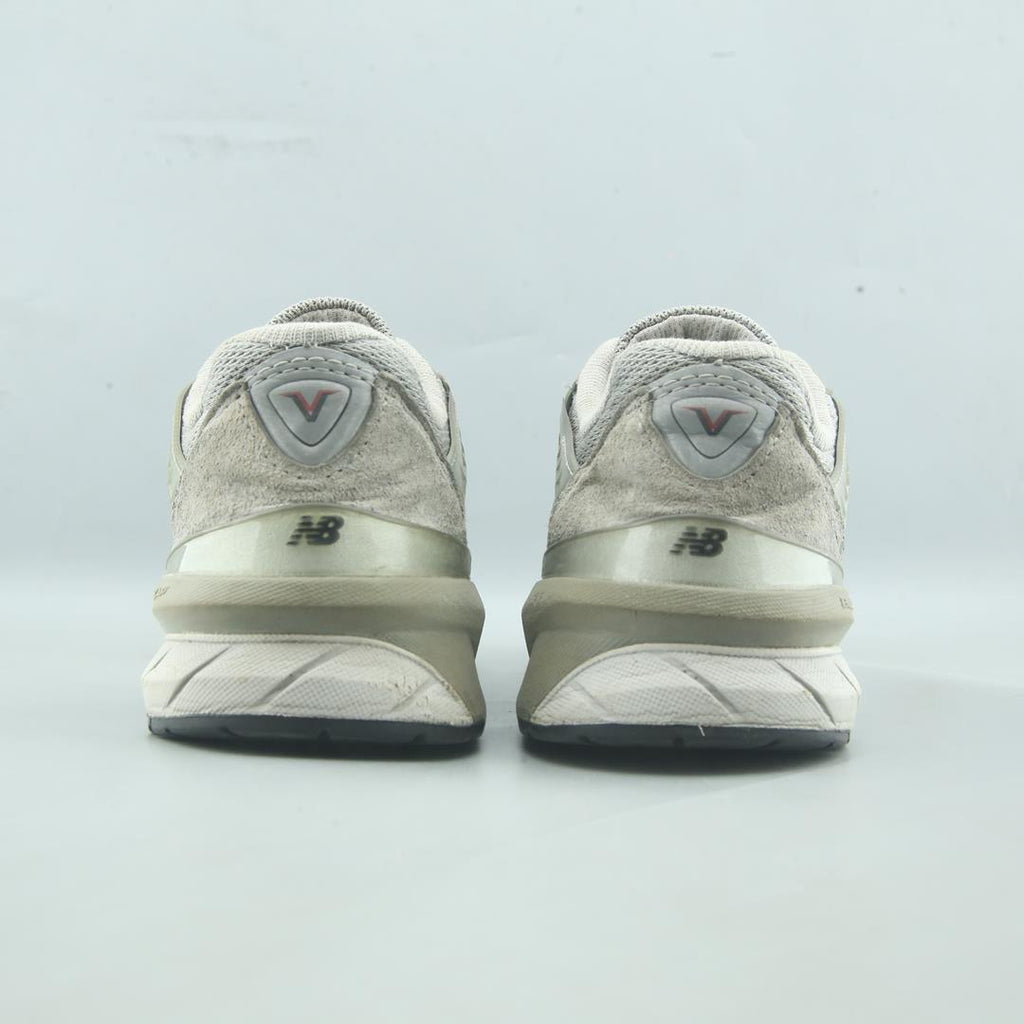New Balance 990V5