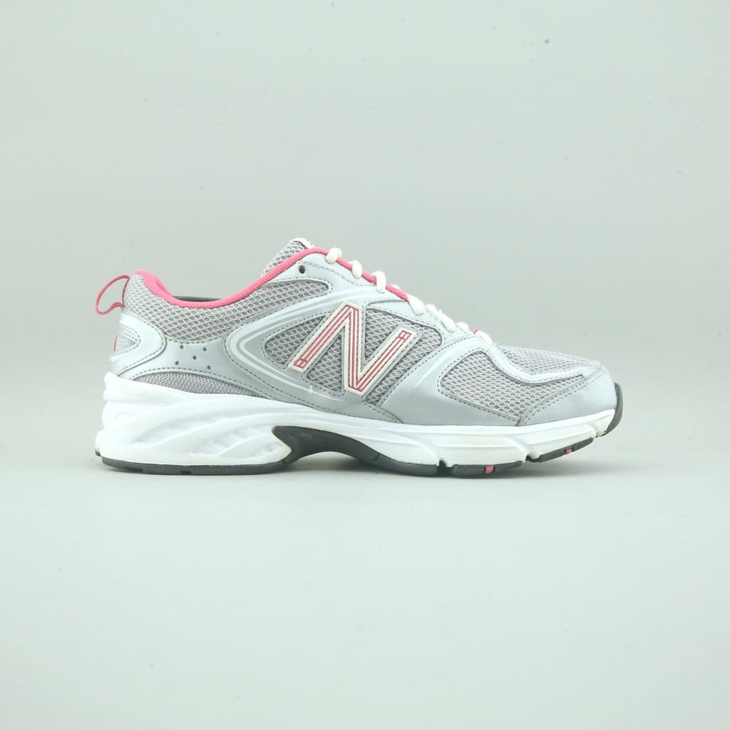 New Balance 540